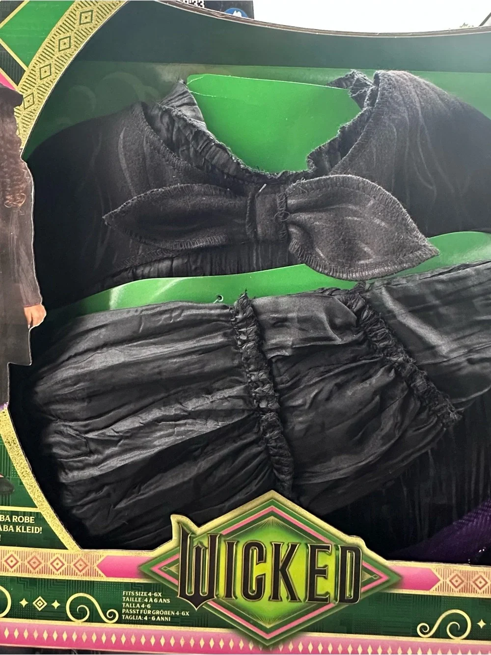 Wicked Kids Black Dress Costume by Universal studio six 4-6x